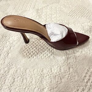 NIB Women’s The Drop Mandy Patent Mules Slipons Mule Heels Burgundy Sz 5.5/8.5